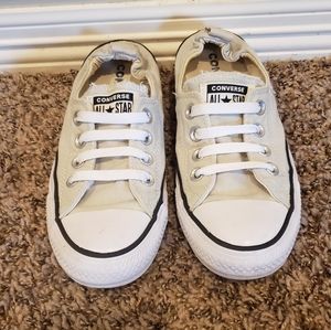 Slip on converse size 7, fit like 6.5